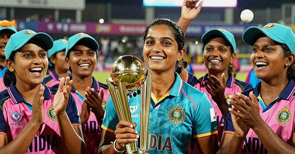 खाली फ़ाइल, गर्म बाज़ार: एशियाई क्रिकेट की खबर आख़िर किस चीज़ से बनती है खाली फ़ाइल, गर्म बाज़ार: एशियाई क्रिकेट की खबर आख़िर किस चीज़ से बनती है